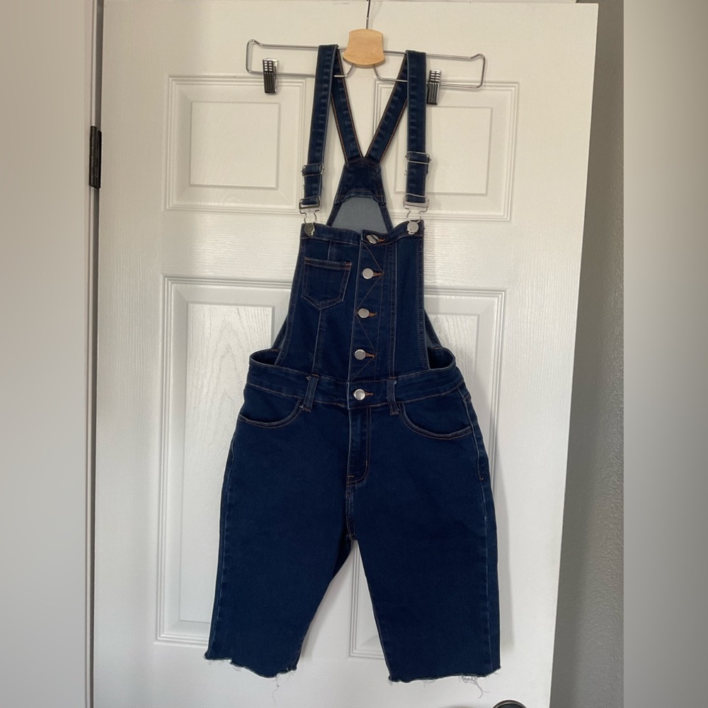 Jumpsuit - Picture 3 of 5